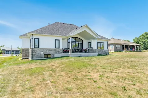 5 Breanna Boulevard Oro-medonte ON L3V 6H2