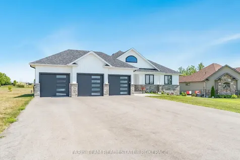 5 Breanna Boulevard Oro-medonte ON L3V 6H2