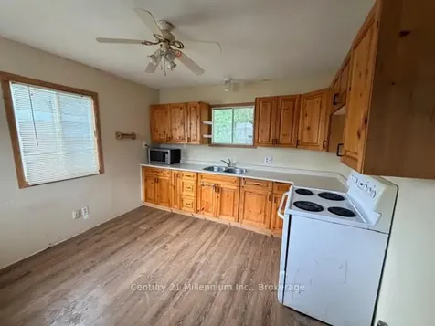 21 74th Street S Wasaga Beach ON L9Z 2G6