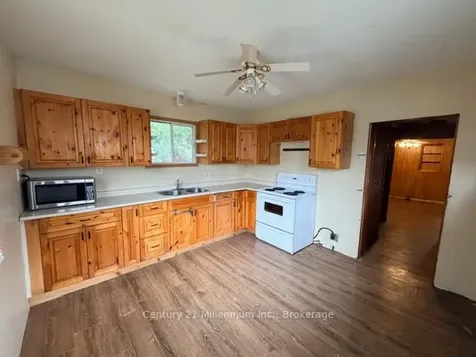 21 74th Street S Wasaga Beach ON L9Z 2G6