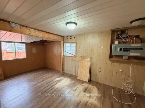 21 74th Street S Wasaga Beach ON L9Z 2G6