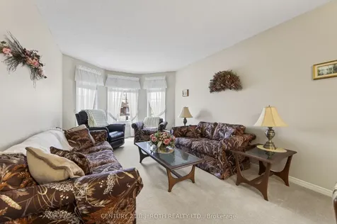 164 Livingstone Street W Barrie ON L4N 7J7