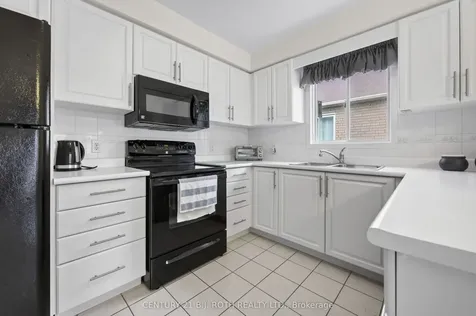 164 Livingstone Street W Barrie ON L4N 7J7