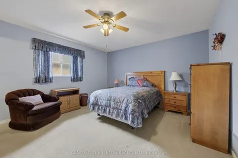 164 Livingstone Street W Barrie ON L4N 7J7