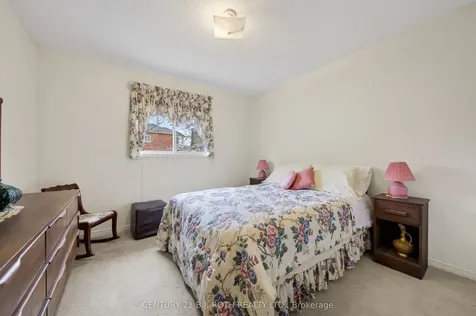 164 Livingstone Street W Barrie ON L4N 7J7