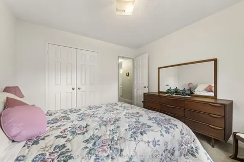 164 Livingstone Street W Barrie ON L4N 7J7