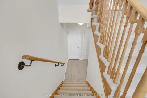 20 Lana Circle Wasaga Beach ON L9Z 0L2