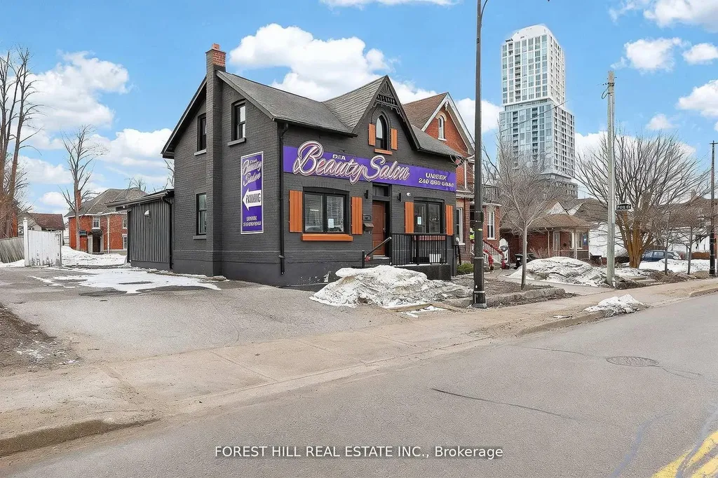 89 Toronto Street Barrie ON L4N 1V1
