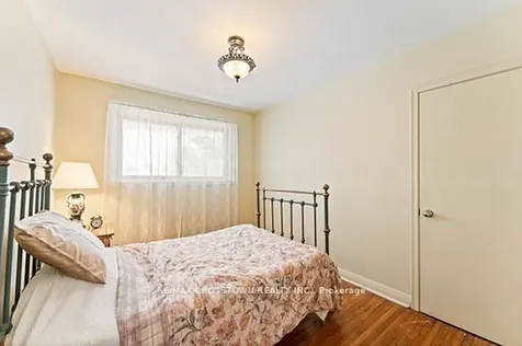 55 Davidson Street Barrie ON L4M 3S1