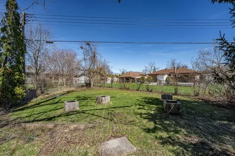 55 Davidson Street Barrie ON L4M 3S1
