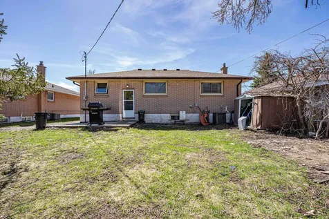 55 Davidson Street Barrie ON L4M 3S1