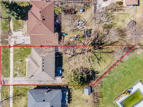 55 Davidson Street Barrie ON L4M 3S1