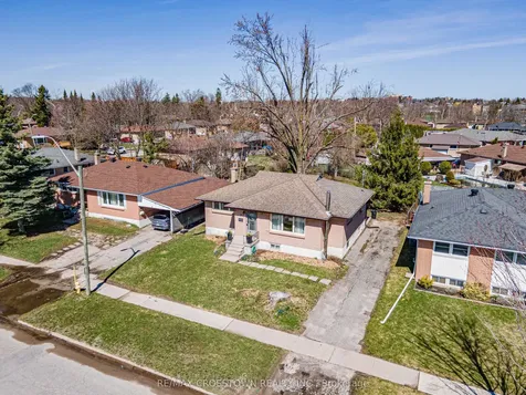 55 Davidson Street Barrie ON L4M 3S1
