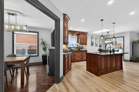 84 Loon Avenue Barrie ON L4N 8V9