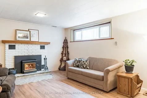 257 Church Street Penetanguishene ON L9M 1G6
