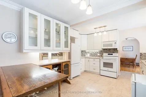 257 Church Street Penetanguishene ON L9M 1G6