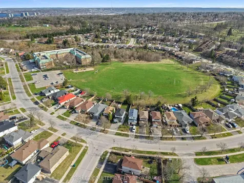 10 Ford Street Barrie ON L4N 5X2