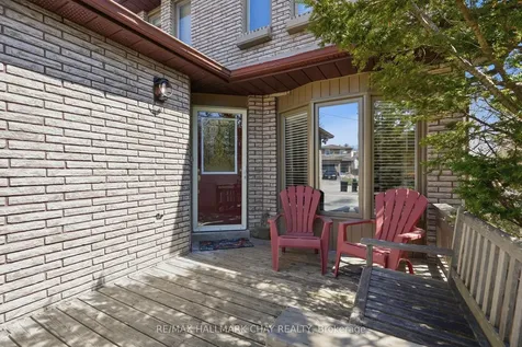 21 Carr Drive Barrie ON L4N 6N3
