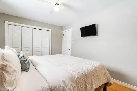 61 Mill Street E Springwater ON L0L 1V0