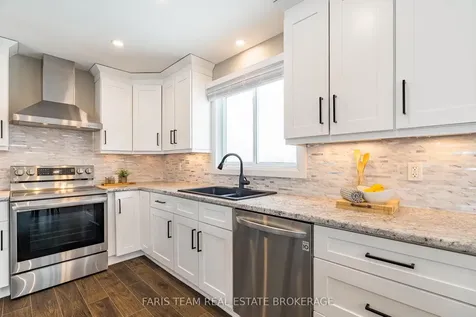 61 Mill Street E Springwater ON L0L 1V0