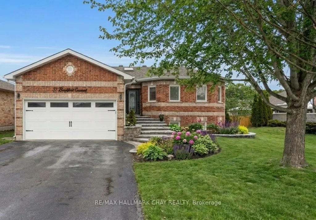 37 Brookfield Crescent Barrie ON L4N 9R6