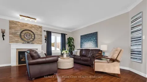 37 Brookfield Crescent Barrie ON L4N 9R6