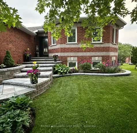 37 Brookfield Crescent Barrie ON L4N 9R6