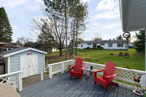 60 Tamarack Drive Oro-medonte ON L0L 1T0
