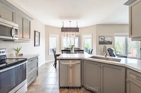 53 Boyd Crescent Oro-medonte ON L0K 1N0