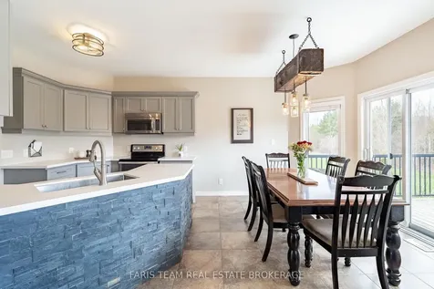 53 Boyd Crescent Oro-medonte ON L0K 1N0