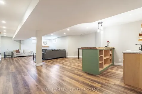 53 Boyd Crescent Oro-medonte ON L0K 1N0