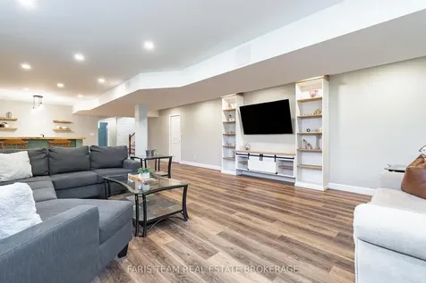 53 Boyd Crescent Oro-medonte ON L0K 1N0