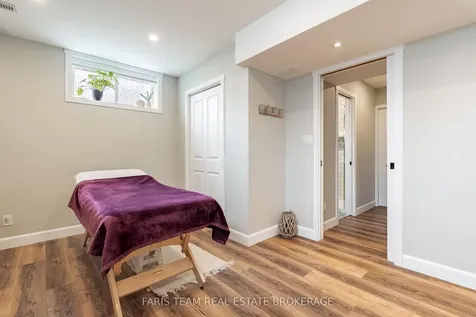 53 Boyd Crescent Oro-medonte ON L0K 1N0
