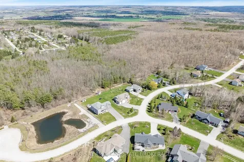 53 Boyd Crescent Oro-medonte ON L0K 1N0
