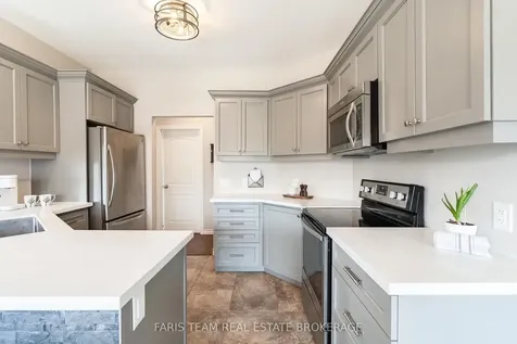 53 Boyd Crescent Oro-medonte ON L0K 1N0