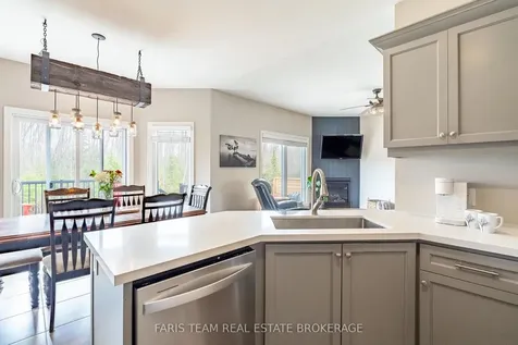 53 Boyd Crescent Oro-medonte ON L0K 1N0