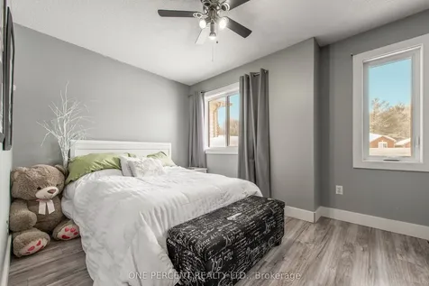 67 Hawthorne Crescent Barrie ON L4N 9Y8