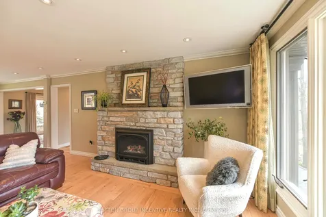 1363 St. Vincent Street Springwater ON L9X 0P7