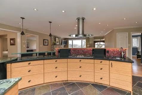 1363 St. Vincent Street Springwater ON L9X 0P7