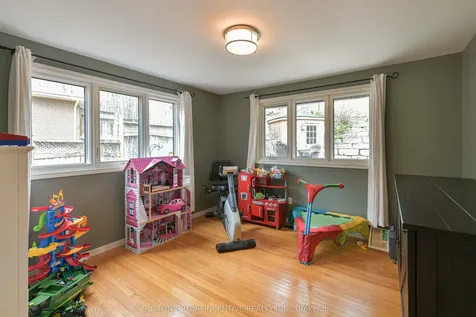 1363 St. Vincent Street Springwater ON L9X 0P7