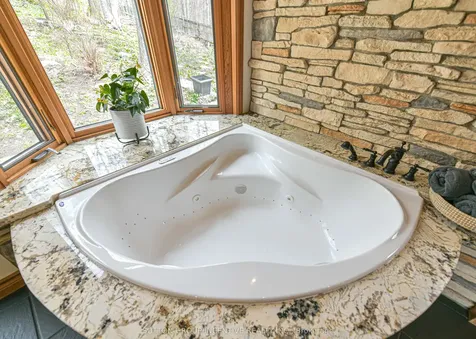 1363 St. Vincent Street Springwater ON L9X 0P7