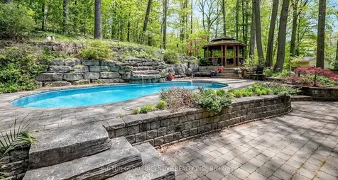 1363 St. Vincent Street Springwater ON L9X 0P7