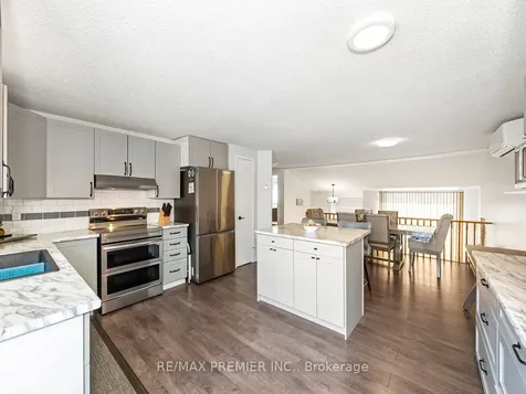 203 Burns Circle Barrie ON L4N 6A5