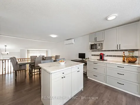 203 Burns Circle Barrie ON L4N 6A5