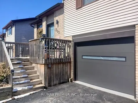 203 Burns Circle Barrie ON L4N 6A5