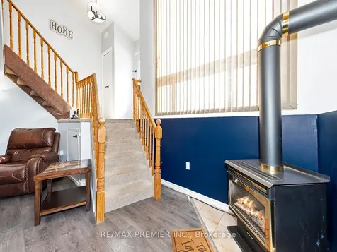 203 Burns Circle Barrie ON L4N 6A5