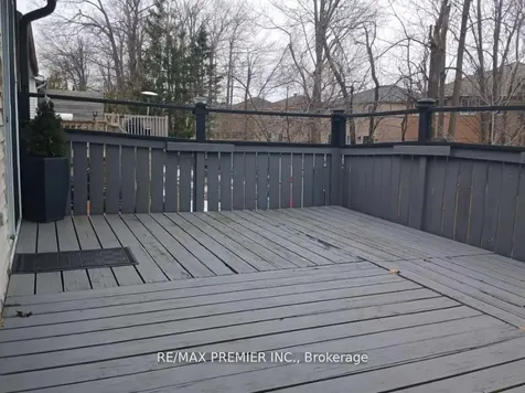 203 Burns Circle Barrie ON L4N 6A5