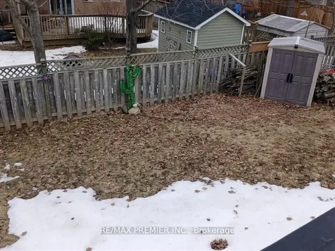 203 Burns Circle Barrie ON L4N 6A5
