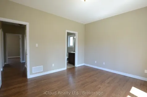 25 Rue Vanier N/a Tiny ON L9M 0J2