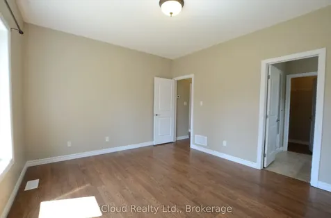 25 Rue Vanier N/a Tiny ON L9M 0J2